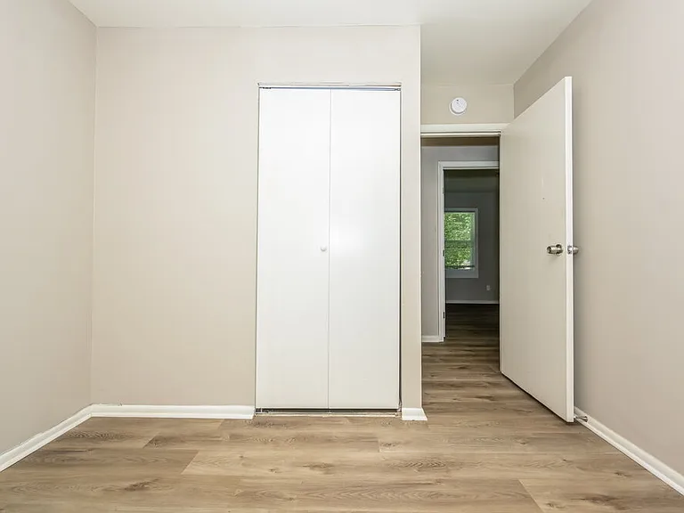 729 Blueridge Dr — Photo 14