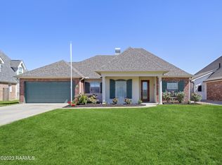 114 Rue Des Bouvier, Youngsville, LA 70592