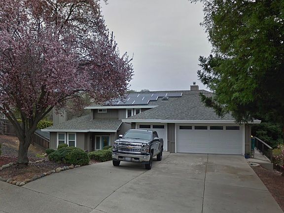 5th image of 393 Arches Ave