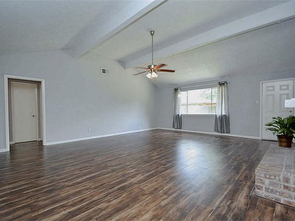 4th image of 16519 Quail Run Dr