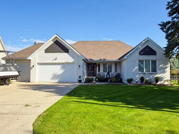 4900 Evergreen Dr, Monroe, MI 48161