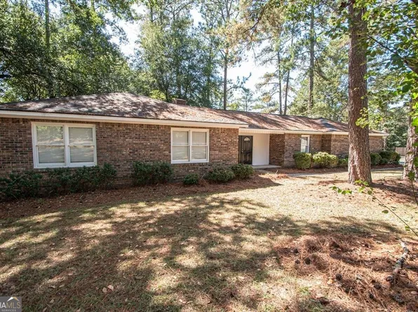 305 Overlook Dr, Montezuma, GA 31063