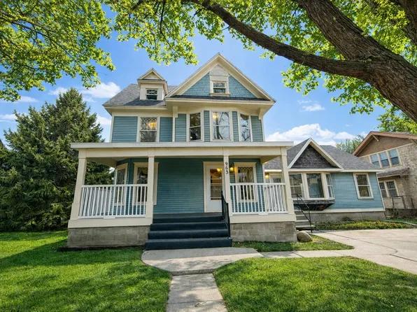 963 Dakota Ave S, Huron, SD 57350