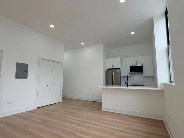 2408 S. Blue Island Ave