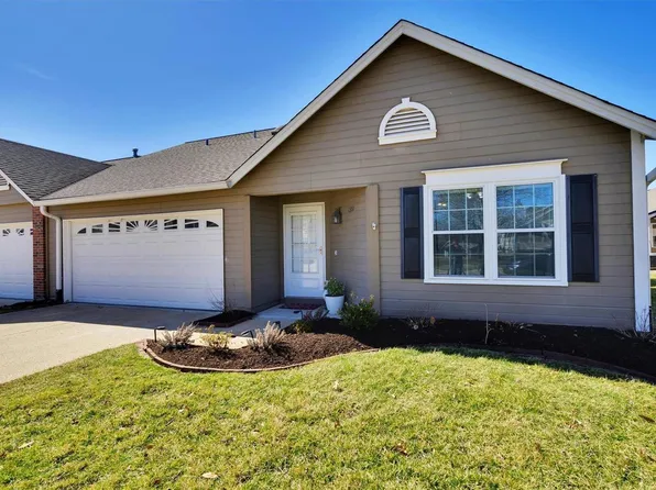 1351 Kyle Dr #13F, Saint Charles, MO 63304