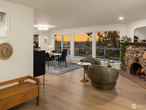 4th image of 17030 Tiger Mountain Road SE