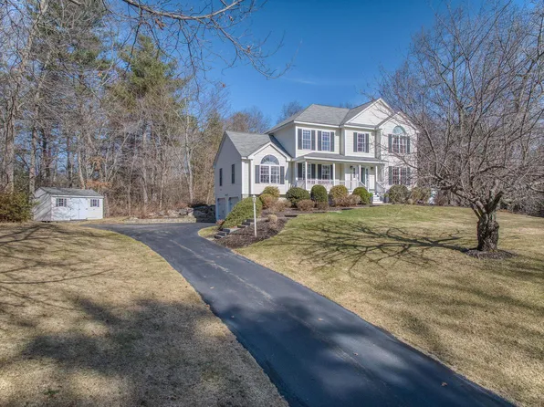 11 Coventry Lane, Salem, NH 03079