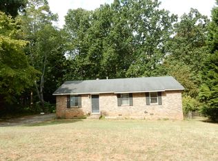 7013 Stephens Dr, Rex, GA 30273