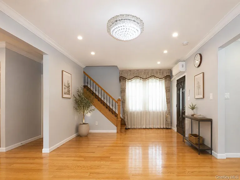 4532 Westminster Rd — Photo 4