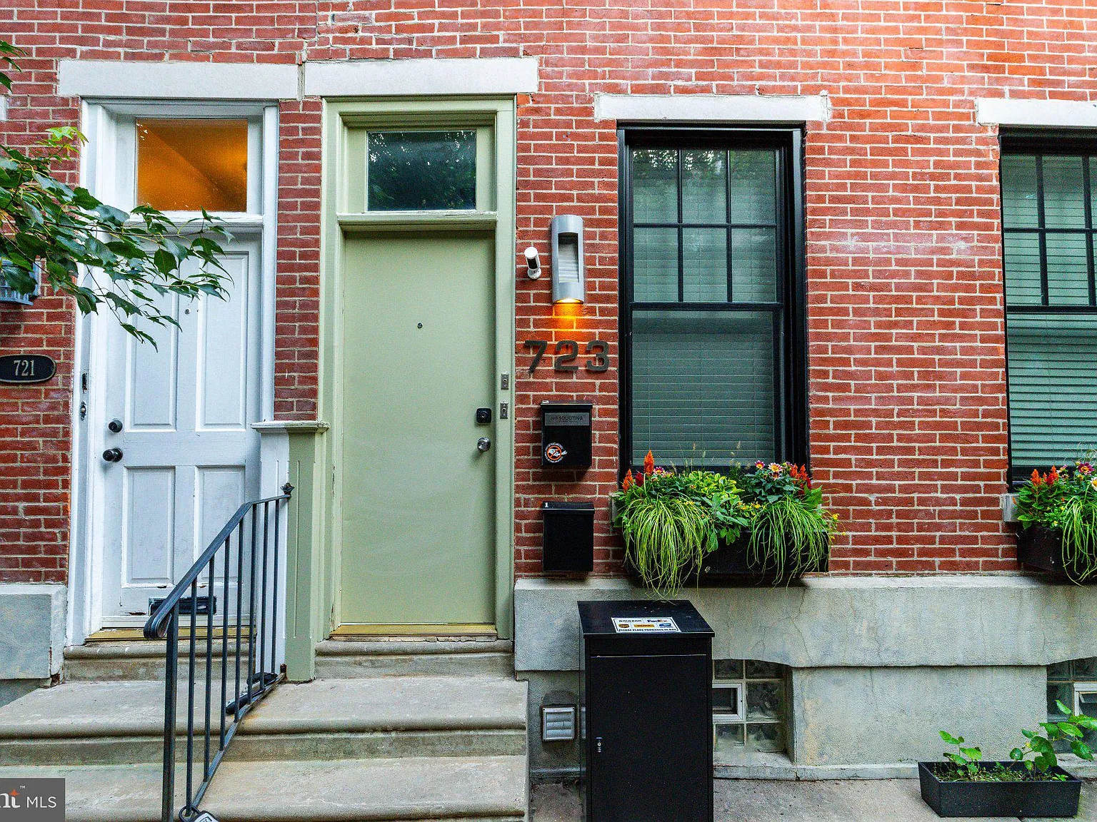 2 bed, 2.0 bath, 1365 sqft, $2,500 — Photo 4