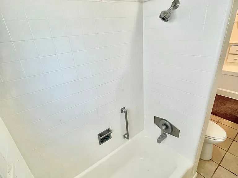 109 University Ave #1 — Photo 8