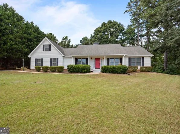 84 Hidden Lakes Ct, Newnan, GA 30263