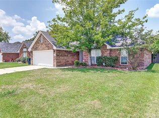 6015 Whitney Dr, Bossier City, LA 71111