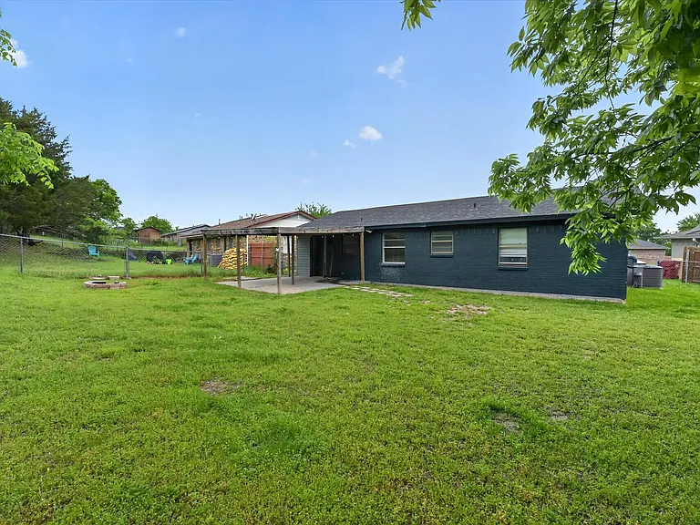 1275 McKinney Cir — Photo 15