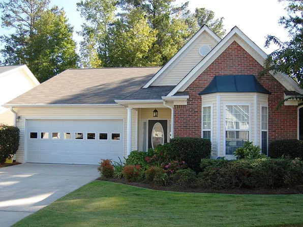 85 Vista Bella Way, Newnan, GA 30265