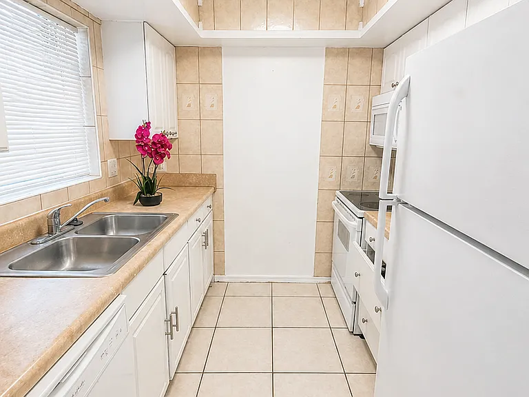 4810 Ho Wil Ln — Photo 3