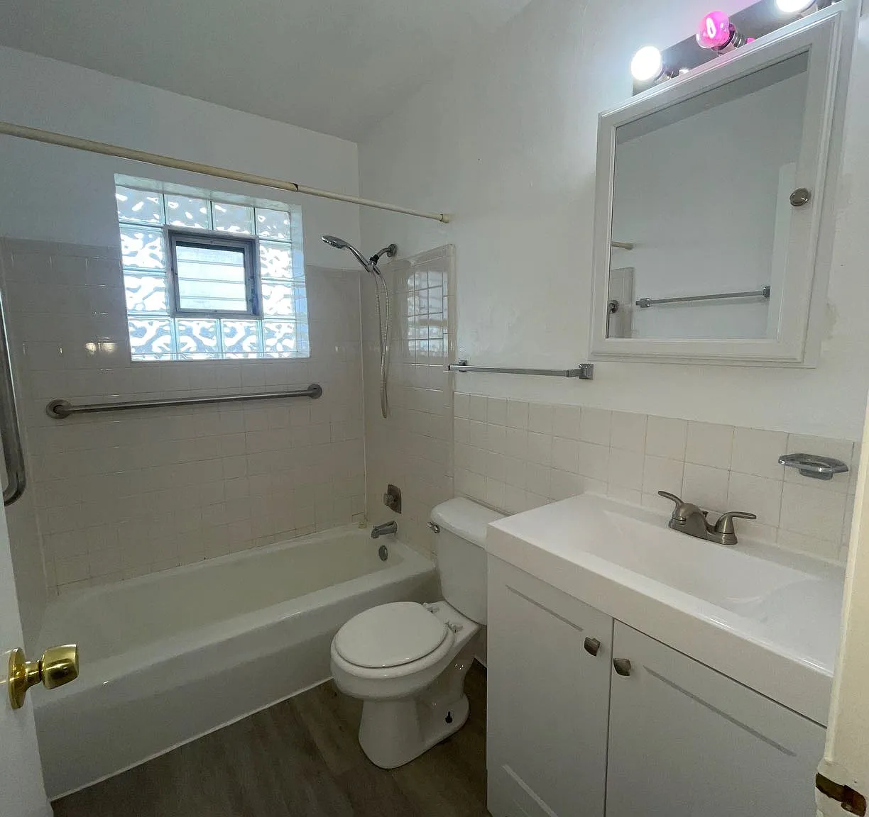 2 bed, 800 sqft, $1,295 — Photo 4