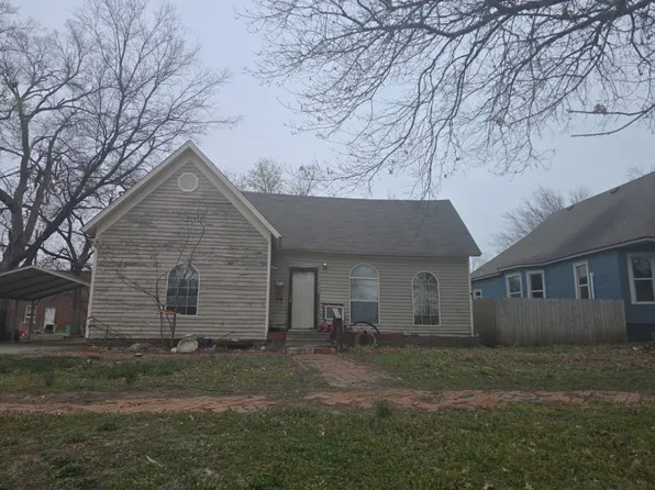 414 E 5th St, Cherryvale, KS 67335