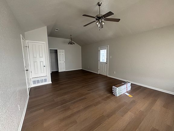 4th image of 4903 John David Dr APT B