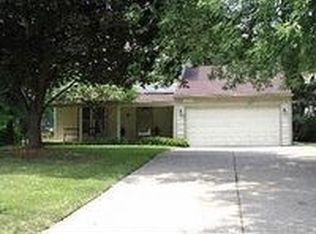 34851 Bunker Hill Dr, Farmington Hills, MI 48331