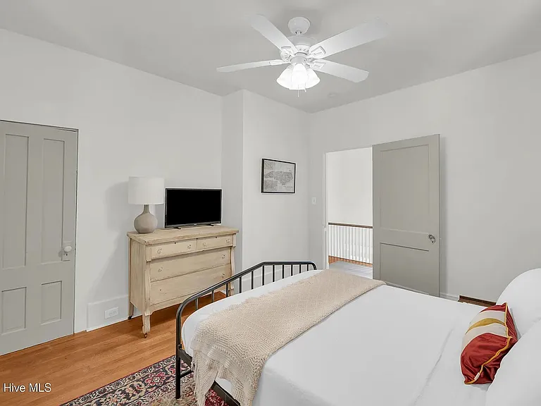 714 S 5th Ave #B — Photo 10