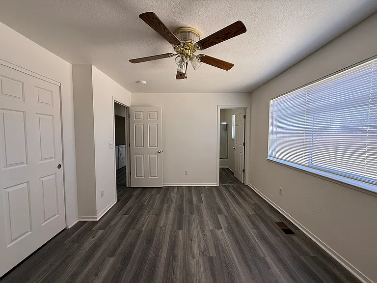 6408 Aleut Ct — Photo 9