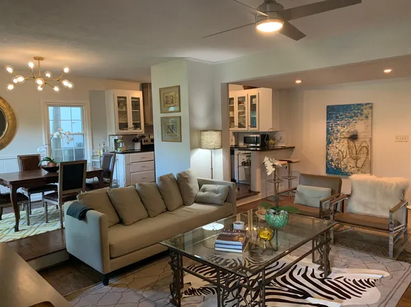 2817 Lovers Ln, Dallas, TX 75225