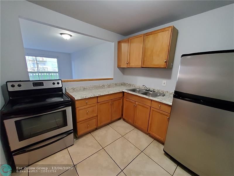 1st image of 15201 NE 6th Ave #107