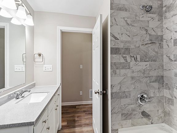 5th image of 3535 W Muhammad Ali Blvd Unit 2