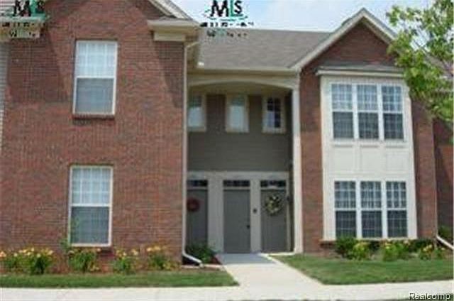 1st image of 51816 Lionel Ln