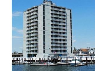 236 N Derby Ave APT 302, Ventnor City, NJ