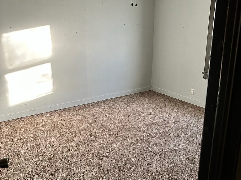 205 Driftwood Ln — Photo 5