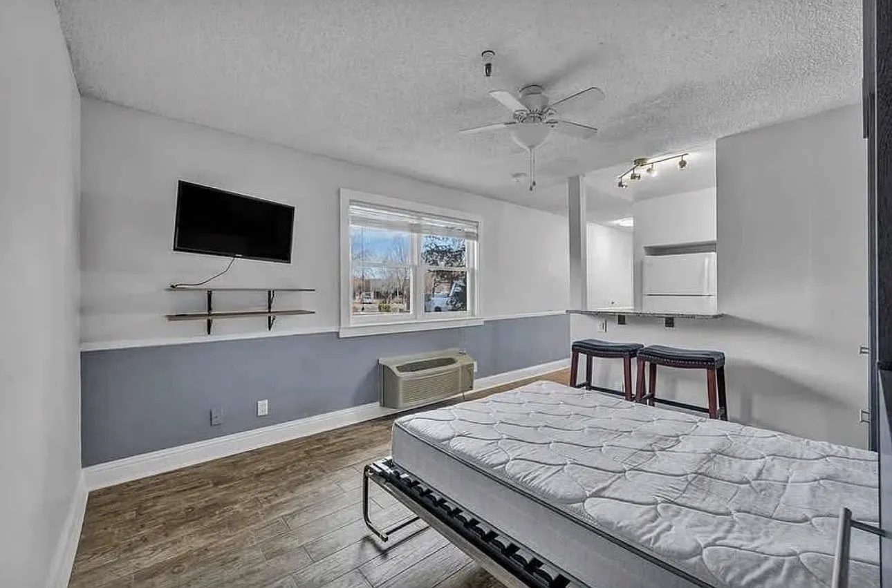 Mountain View Apartments — Photo 3