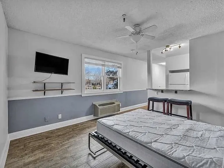 Mountain View Apartments — Photo 3