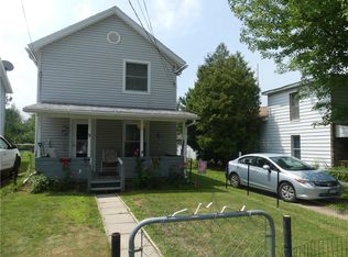 31 Maple Ave, Ripley, NY 14775