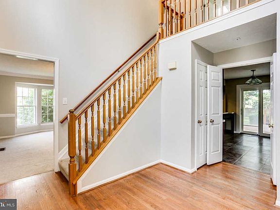 2nd image of 7851 Crossbay Dr