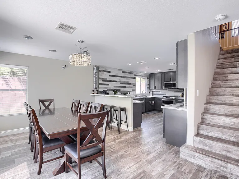 10555 Lilac Tree Ave — Photo 13