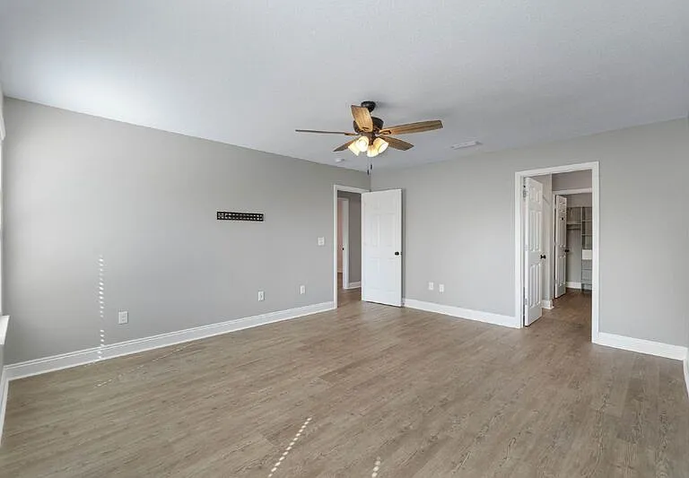 4628 Dove Way — Photo 24