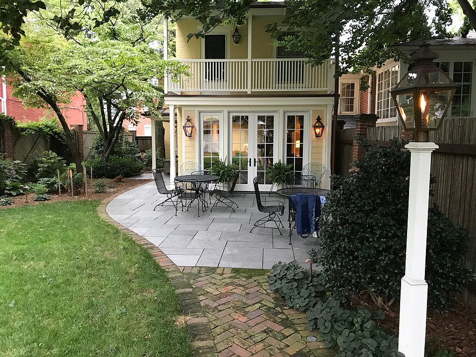 1st image of 215 E Orange St
