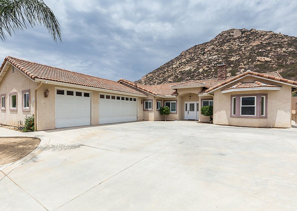 1st image of 25550 Bellemore Dr