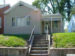 1014 Chestnut St, Quincy, IL 62301