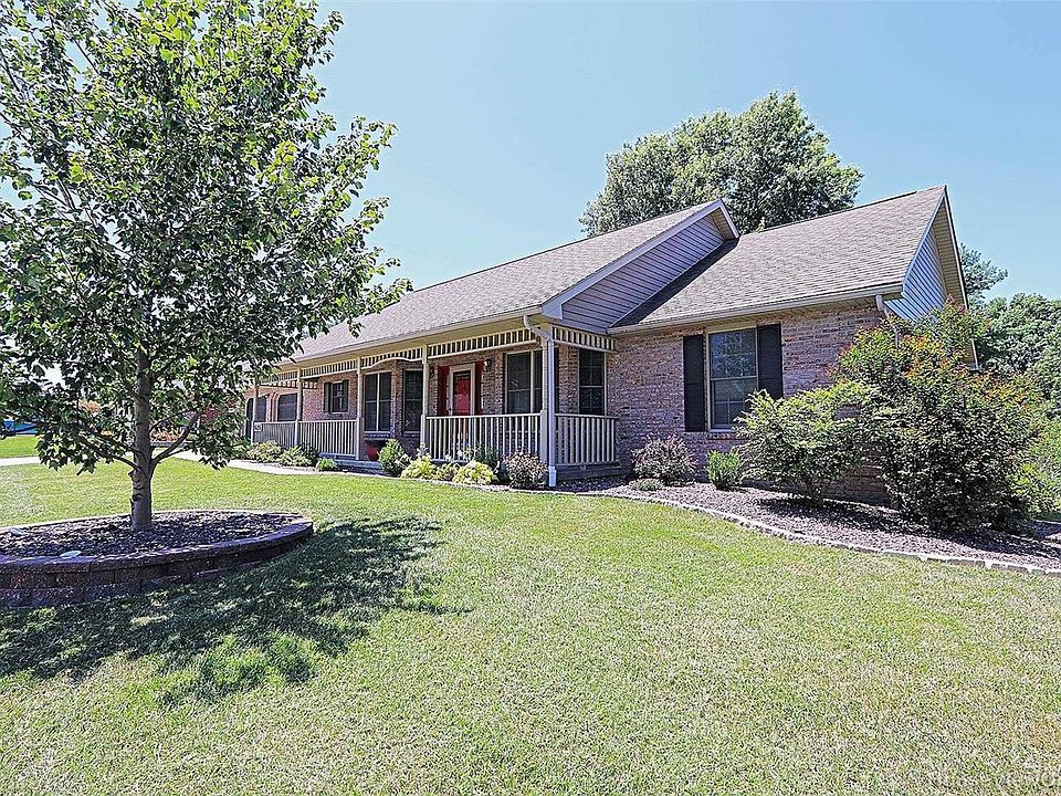 1st image of 1425 Primrose Ln