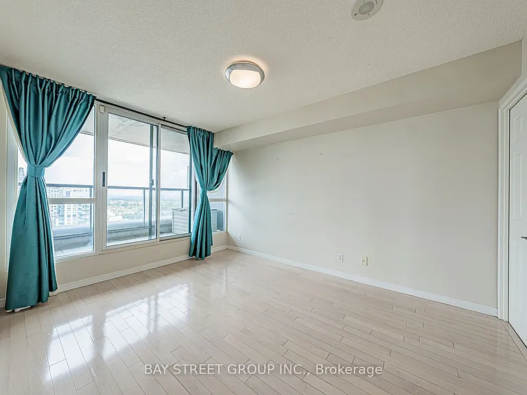 23 Hollywood Ave #3802 — Photo 12