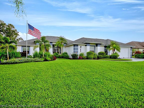 2nd image of 3600 Manor Dr
