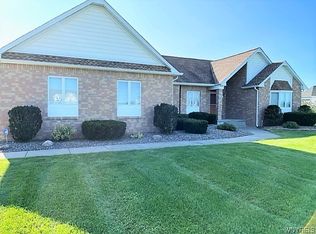 6439 Bartz Rd, Lockport, NY 14094