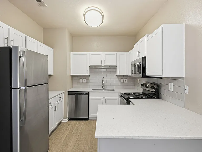 Avana 55Twelve — Photo 15