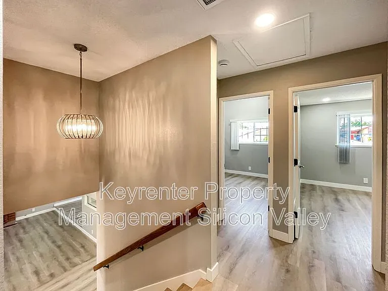 1806 Blackmore Ct — Photo 17