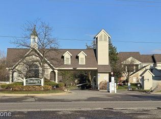 7632 Danbury Cir, West Bloomfield, MI