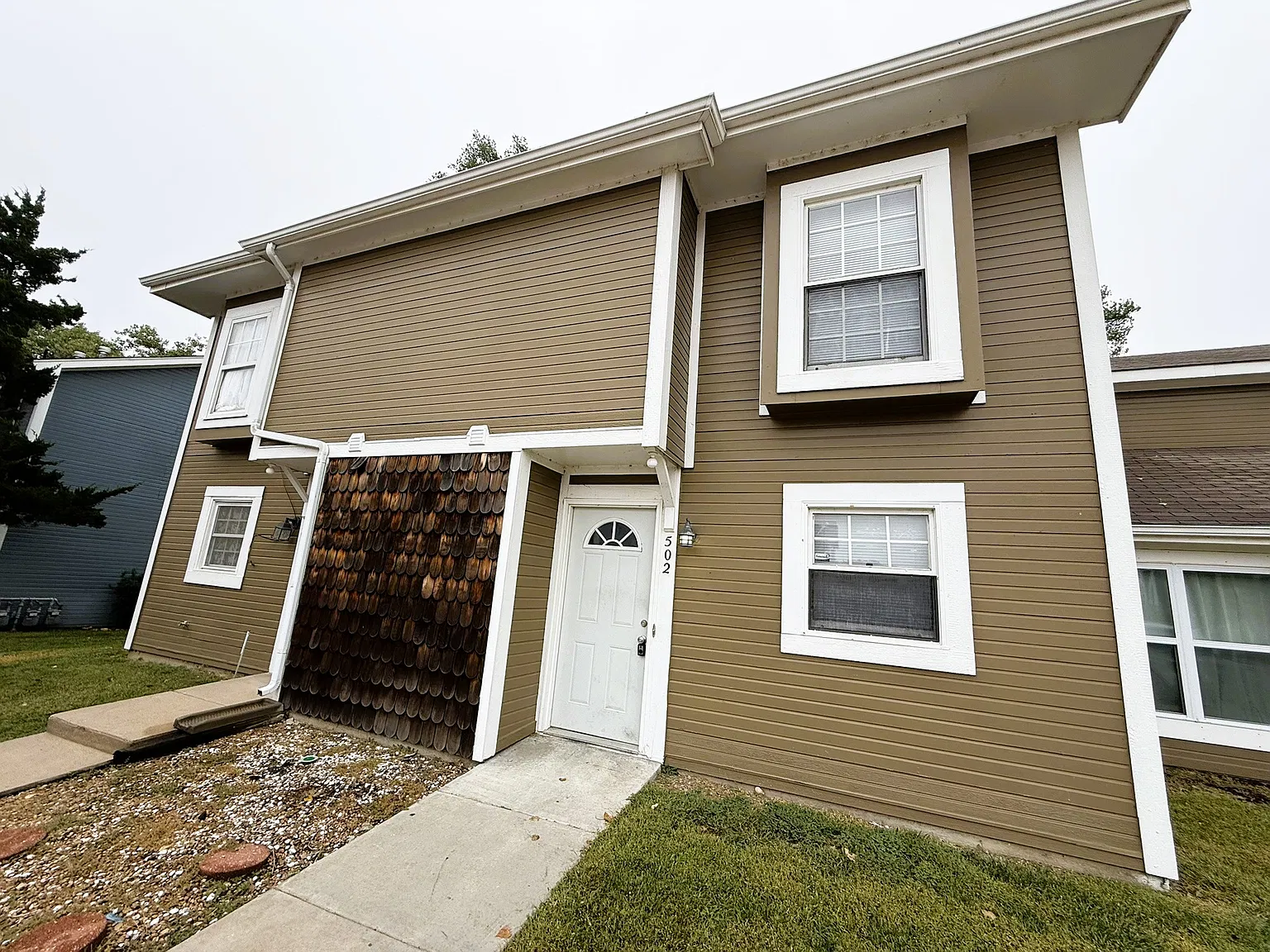 2 bed, 1.5 bath, 1000 sqft, $925 — Photo 2