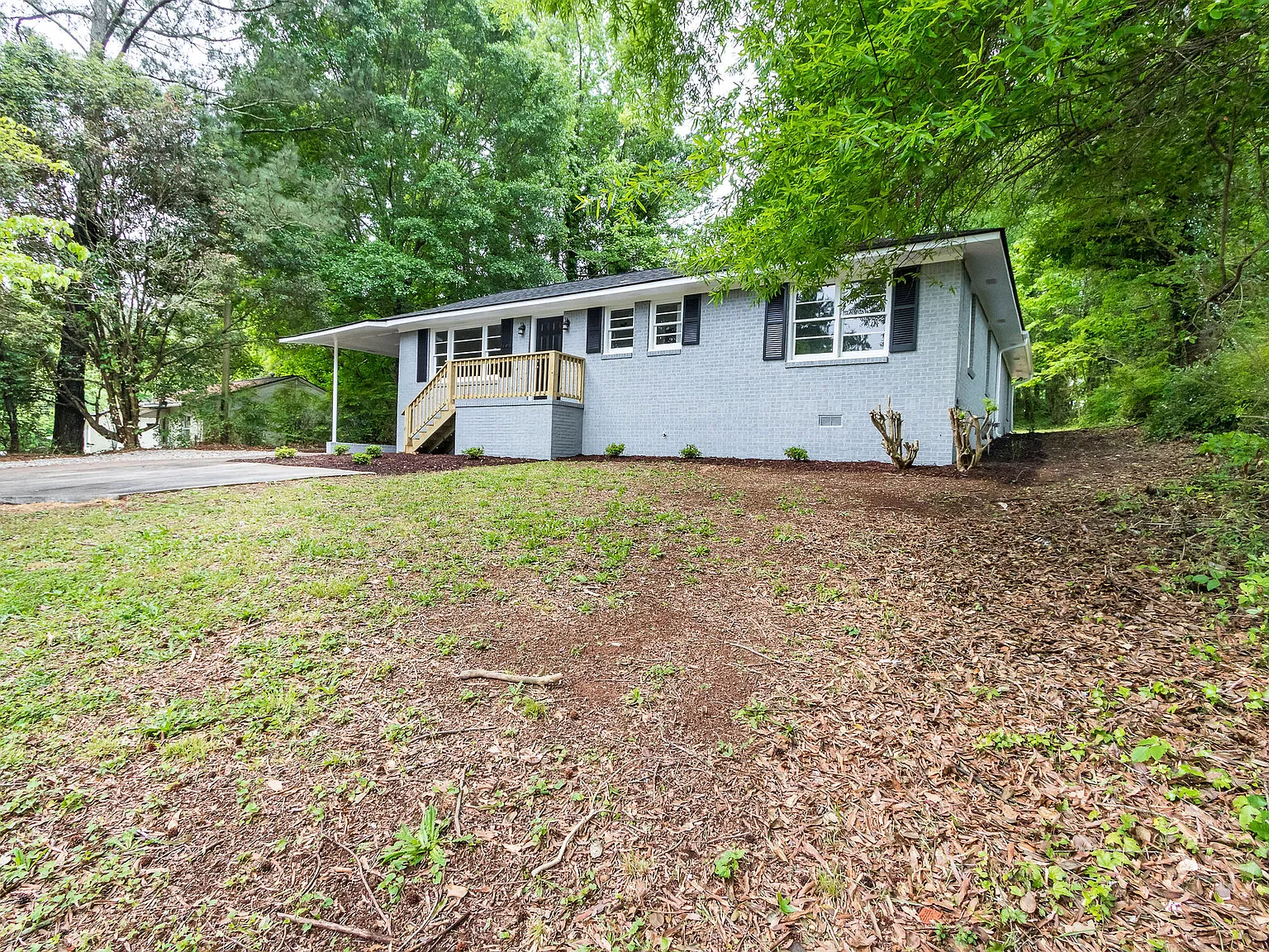 3 bed, 1776 sqft, $2,250 — Photo 3
